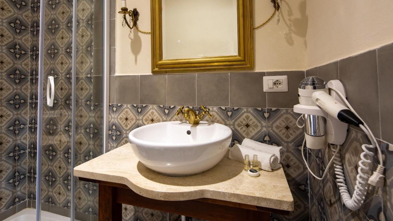 Casa Satta 1925 Otel Olbia Dış mekan fotoğraf