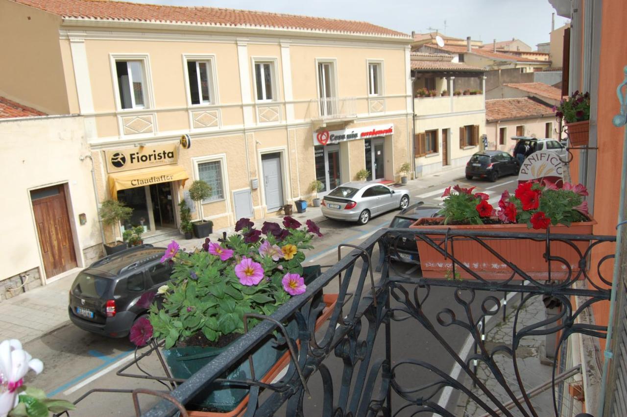 Casa Satta 1925 Otel Olbia Dış mekan fotoğraf
