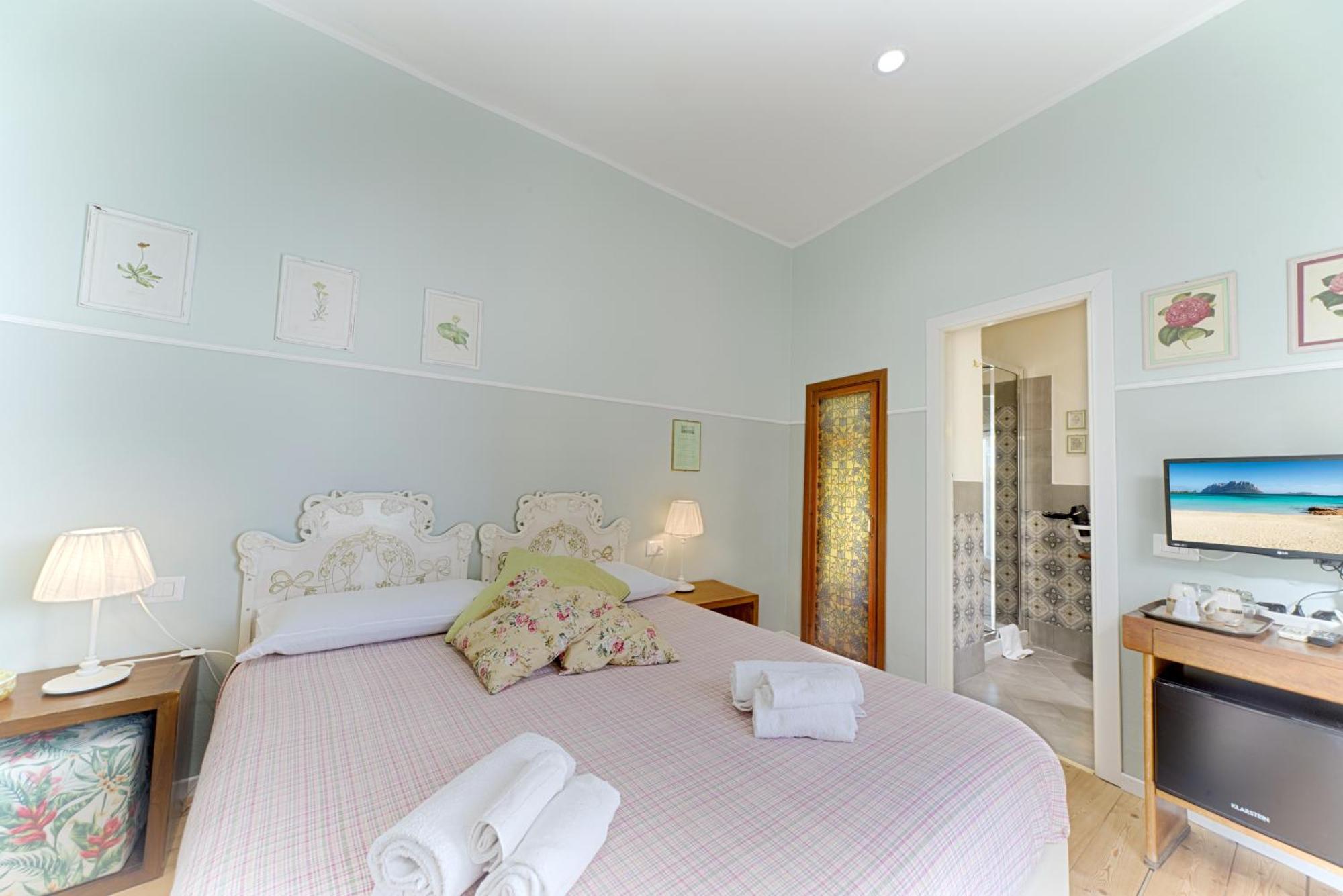 Casa Satta 1925 Otel Olbia Oda fotoğraf